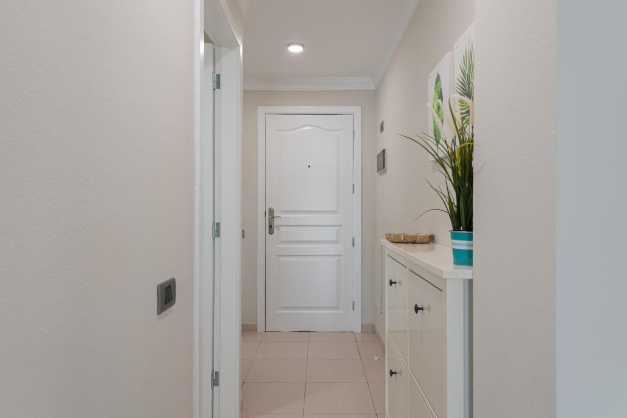 Amarre Moon Appartement Puerto De Mogan Buitenkant foto