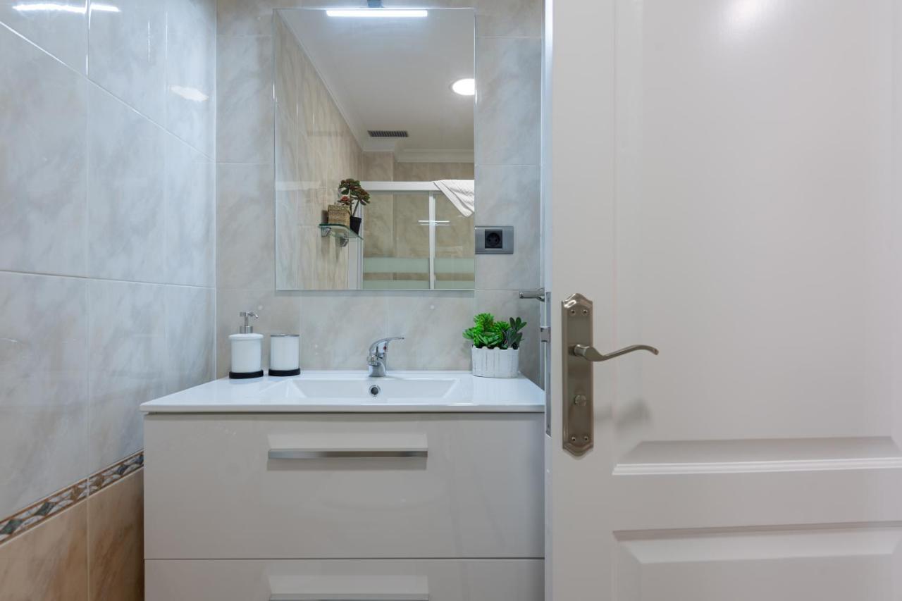 Amarre Moon Appartement Puerto De Mogan Buitenkant foto